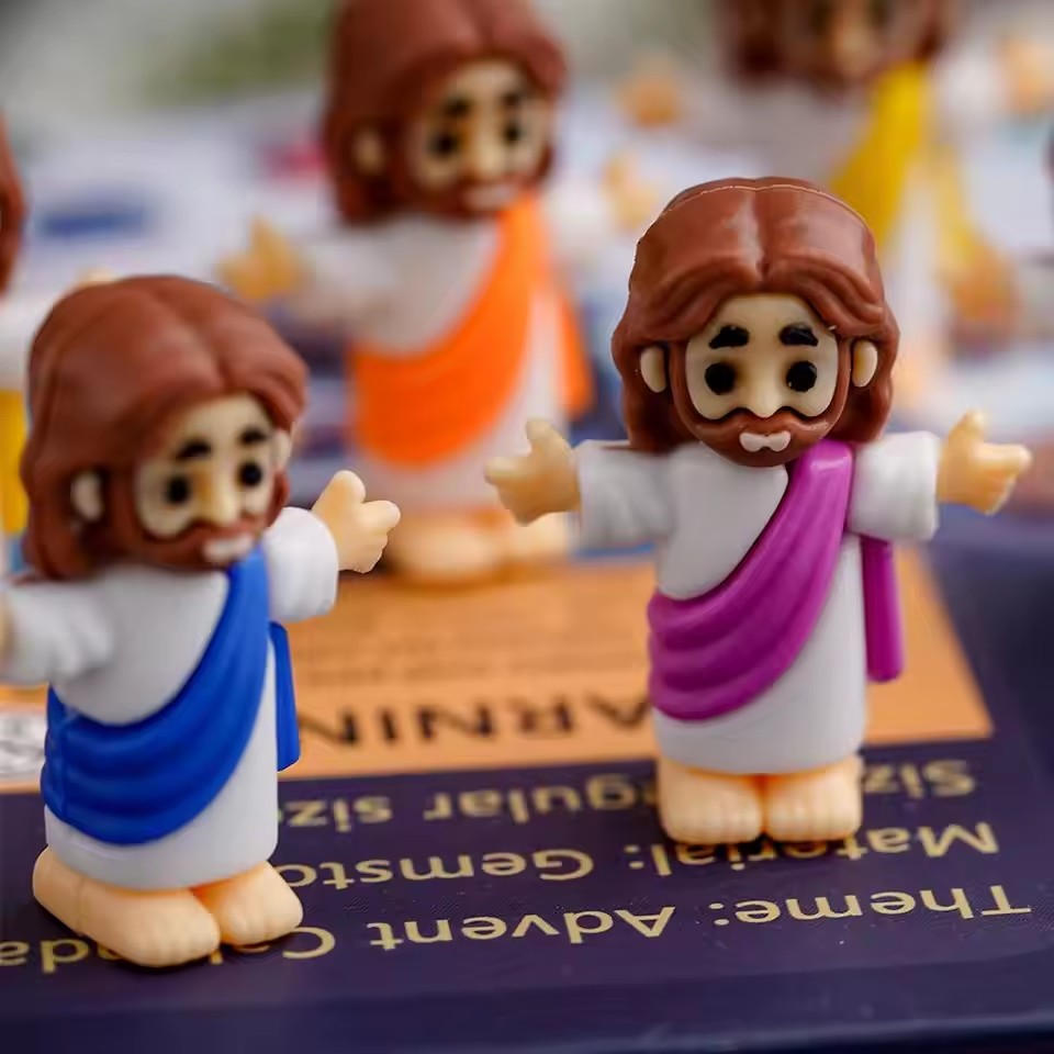 Mini Jesus Statues Bulk Pack 25 or 50pcs Colorful "Jesus Loves You" – Easter Christian Party Favors, Religious Decorations, VBS Sunday School & Baptism Gift Props
