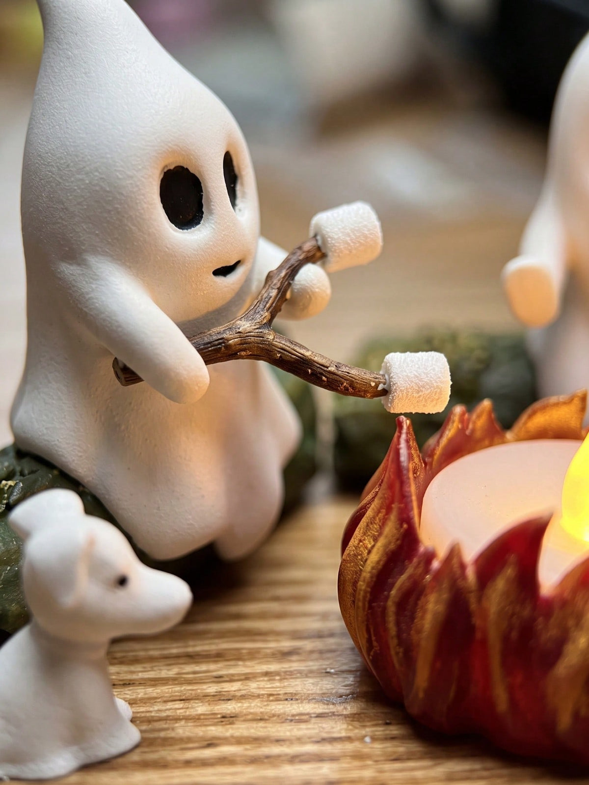 Halloween Ghost Candle Holder with Bonfire Marshmallow Roasting Scene, Ghost and Cat or Dog Figurine for Fall Coffee Table and Mantel Decor, Candle Not Included