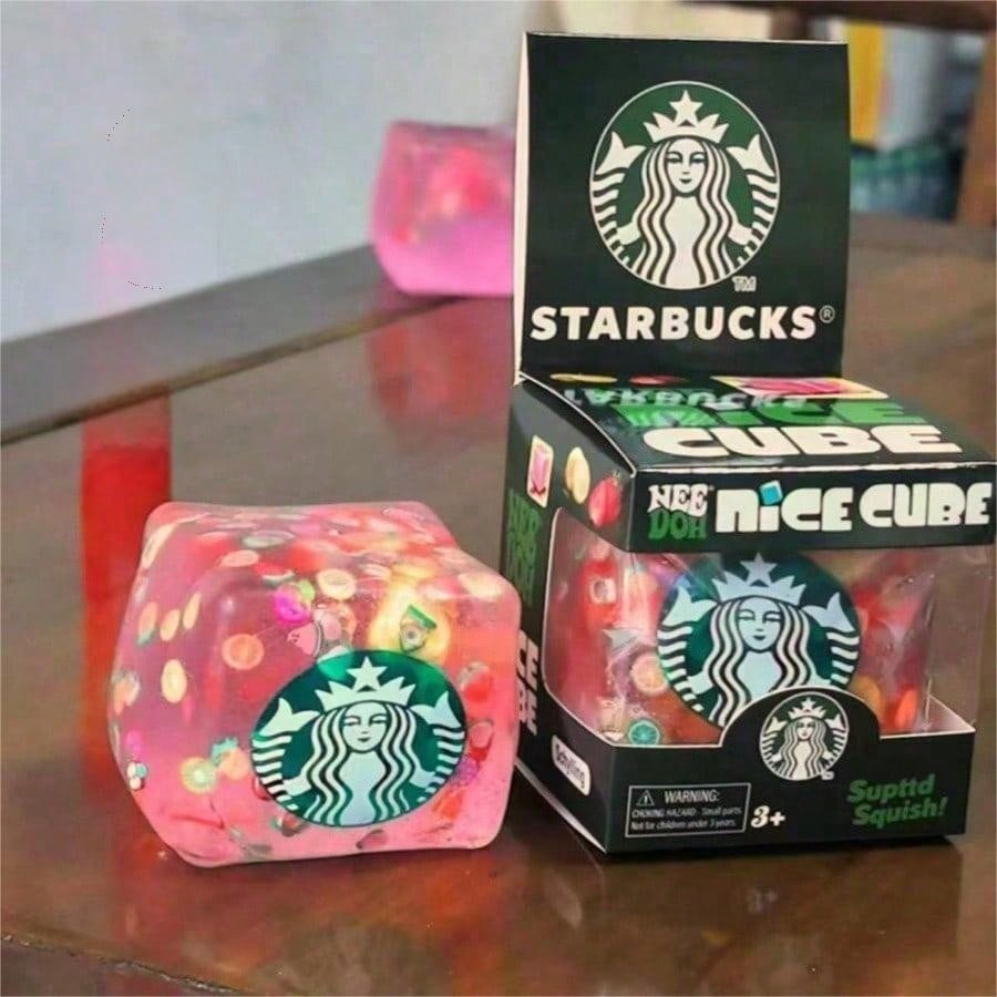 Glitter Squishy Cube Squeeze Toy, Transparent Elastic TPR Sensory Fidget with Colorful Sparkles and Soft Rebound, Desktop Decoration Gift, 1 Piece