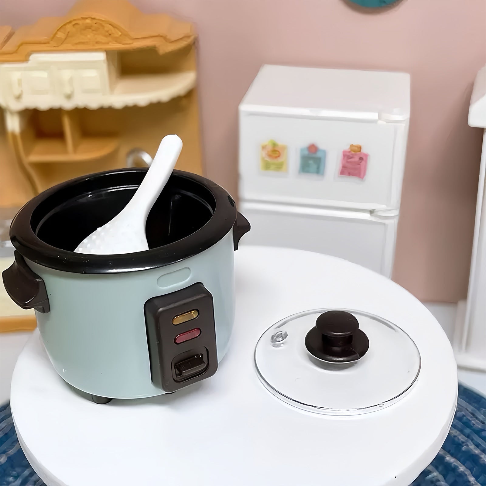 3pcs 1:12 Scale Dollhouse Miniature Kitchen Appliance Set – Rice Cooker, Juicer & Coffee Maker Models for Dollhouse Kitchen Decor, Diorama Scene & Collector Display Gift