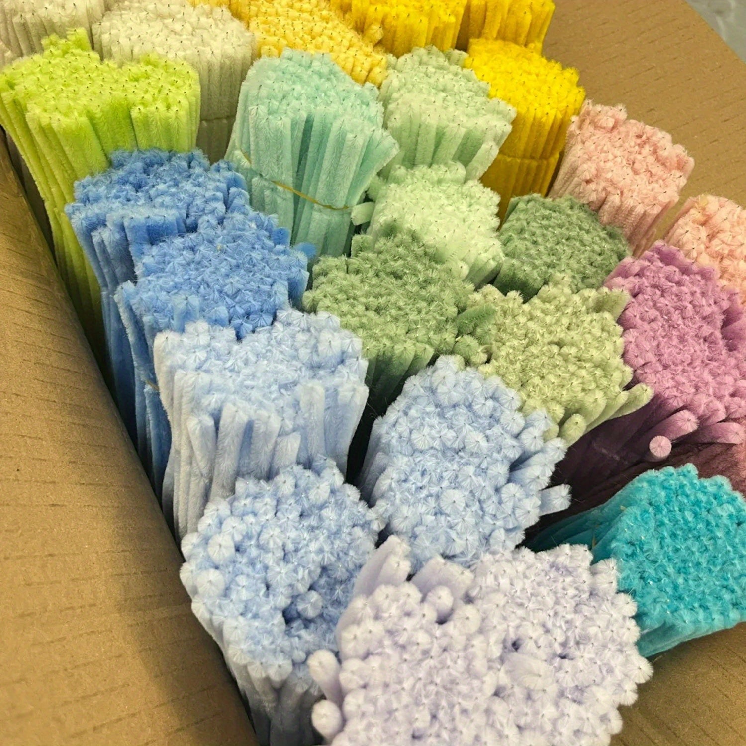 1020pcs Pipe Cleaners Craft Kit in 20 Colors – Upgraded Thick Fuzzy Chenille Stems with Flower Rods for DIY Arts & Crafts, Kids Projects, School Supplies & Creative Activities