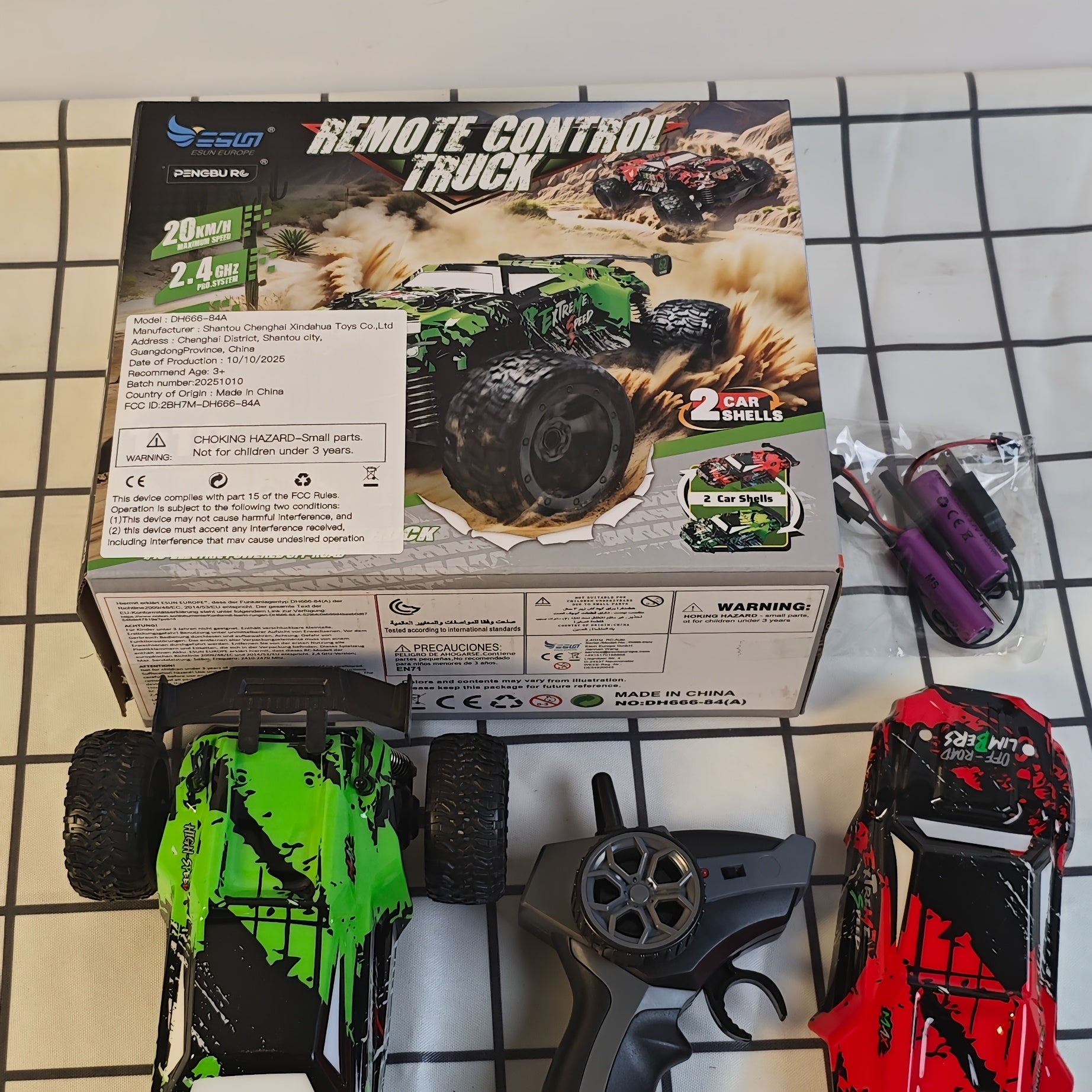 RC Off-Road Car 1:18 Scale 4WD, Interchangeable Shell High-Speed Remote Control Truck with Shock Absorbers 2.4G, Outdoor Climbing Drift Toy, Birthday Gift for Boys Kids