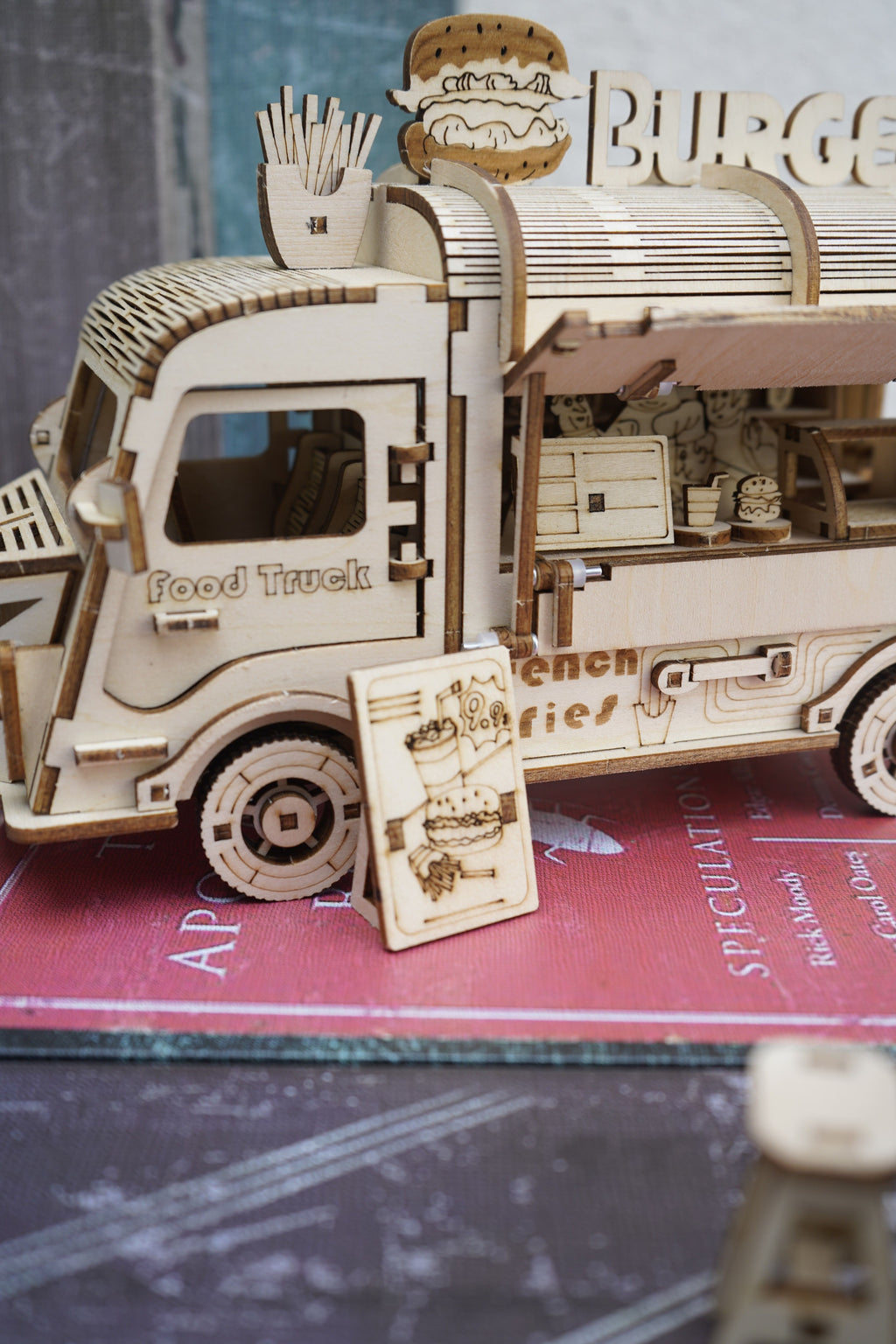 3D Wooden Puzzle Fast Food Truck Model Kit Basswood DIY Assembly Building Toy, Creative Wood Craft Gift for Adults Teens Kids, Christmas Halloween Birthday Present