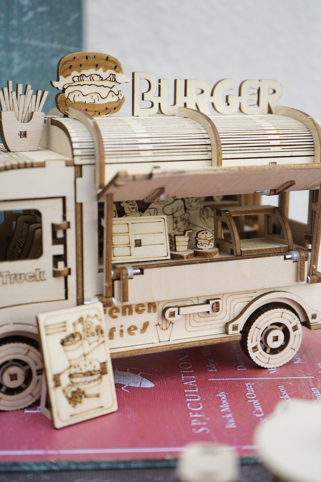 3D Wooden Puzzle Fast Food Truck Model Kit Basswood DIY Assembly Building Toy, Creative Wood Craft Gift for Adults Teens Kids, Christmas Halloween Birthday Present