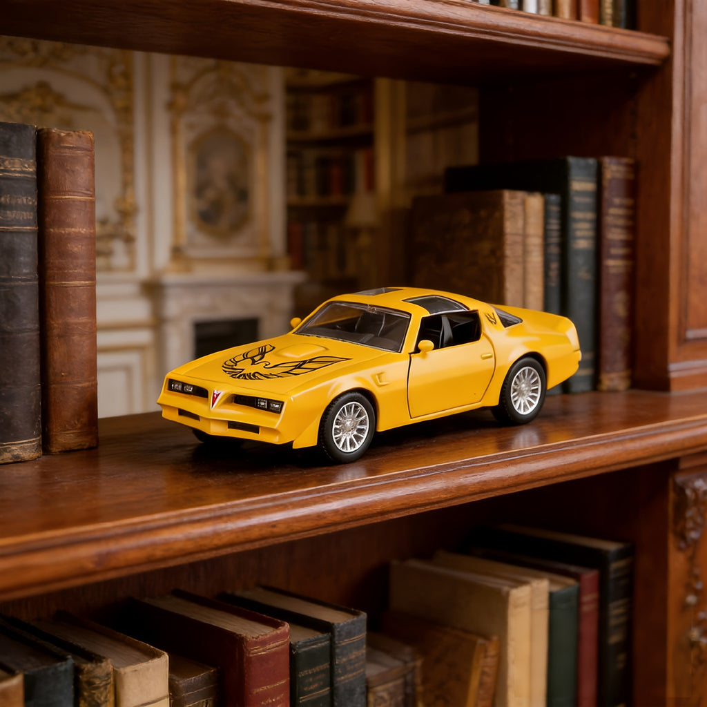 Pontiac Firebird Die Cast Toy Car 1:36 Scale RMZ – Zinc Alloy Openable Doors Pull-Back Muscle Car Model with Display Base, Collectible Gift for Boys Ages 3+